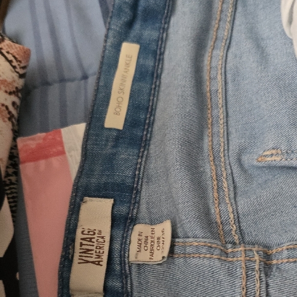 Vintage America Light Blue Jeans with White Embroidery - Picture 6 of 7